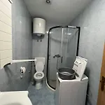 5 Majba 아파트 *